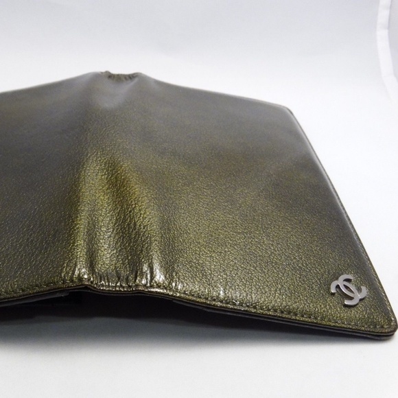 Authentic CHANEL WALLET DARK GREEN PATENT LEATHER COCO PURSE FRANCE - Picture 7 of 12